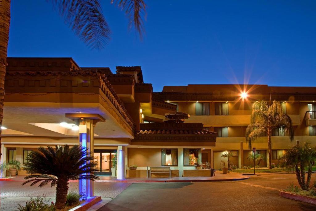 Hotel Xola Moreno Valley Εξωτερικό φωτογραφία